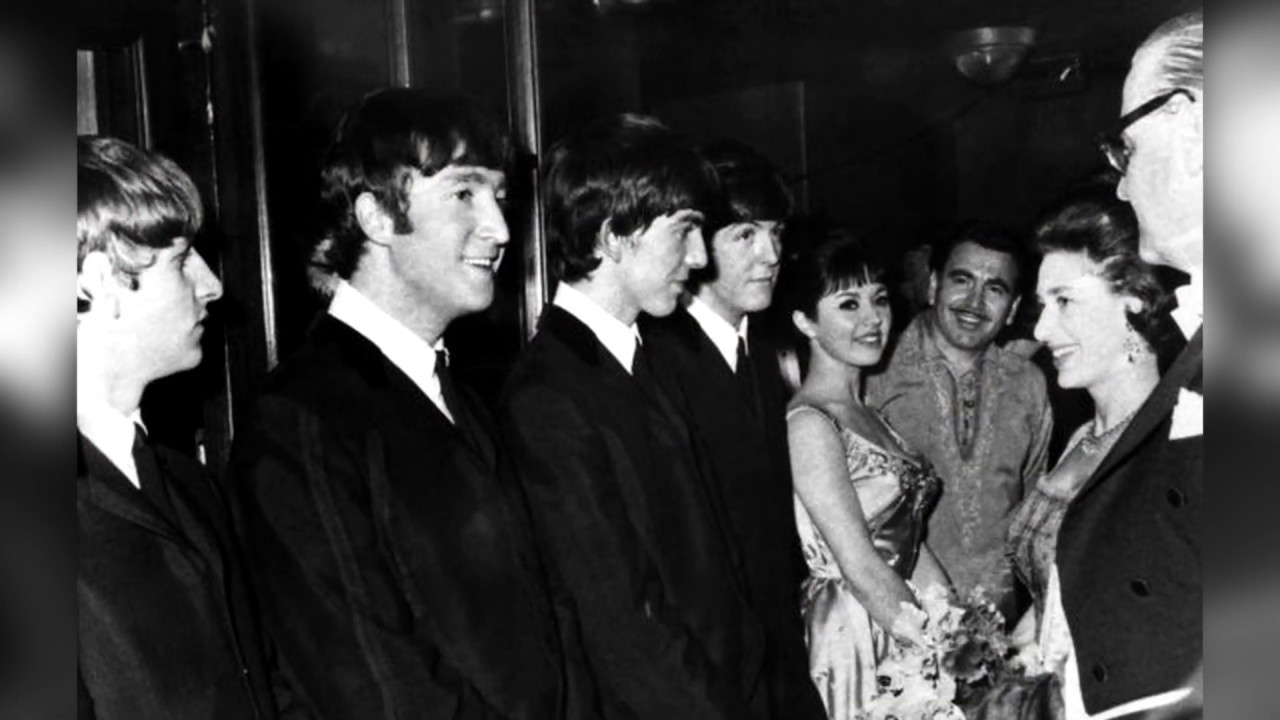 The Beatles y  Los Paranoias (For the Record)