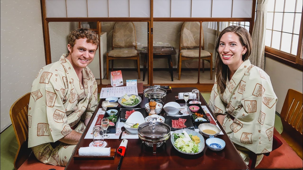 The Ultimate Kaiseki Experience: 11-Course Traditional Japanese Food 🍱 Ryokan Feast in Takayama 🇯🇵✨🥢