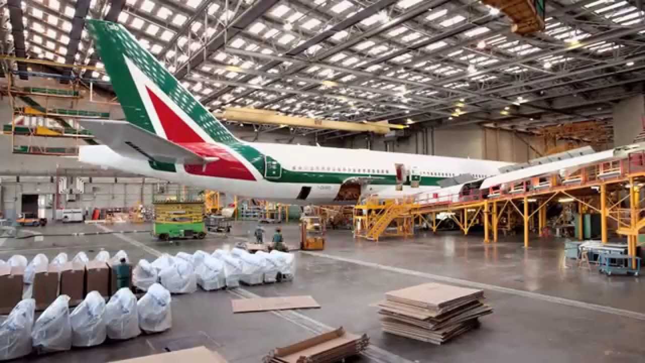 ALITALIA B777 RECONFIGURATION