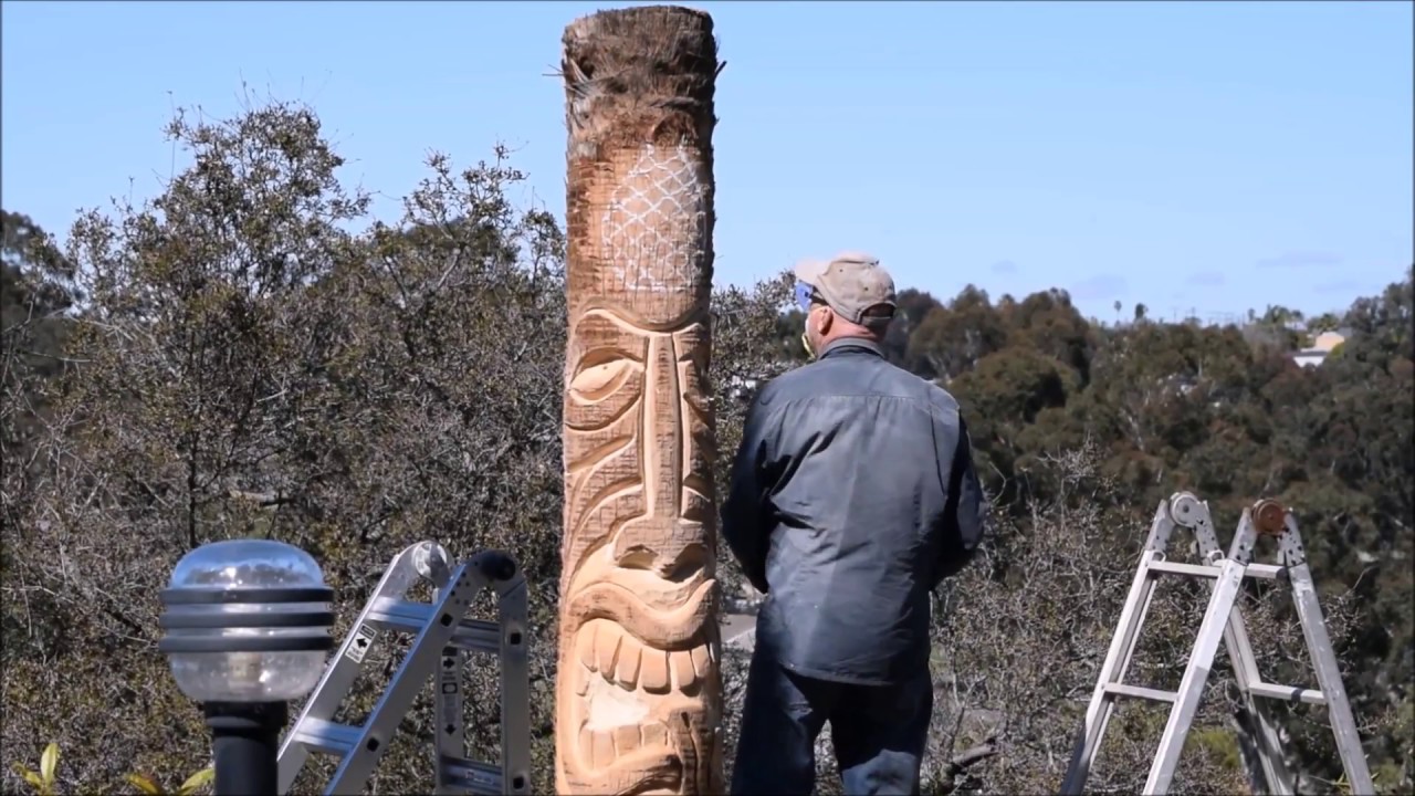 Tiki carving (power carving)