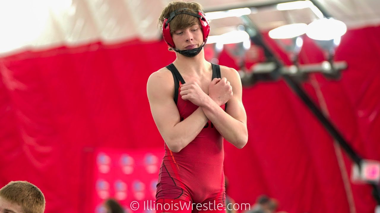 132 – Tarrin Riley of Mineral Point WI defeated Colton Uselman of Sauk Prairie WI by Maj Dec 10–0
