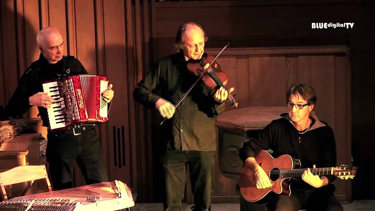 DOMINO - Tu Djaial