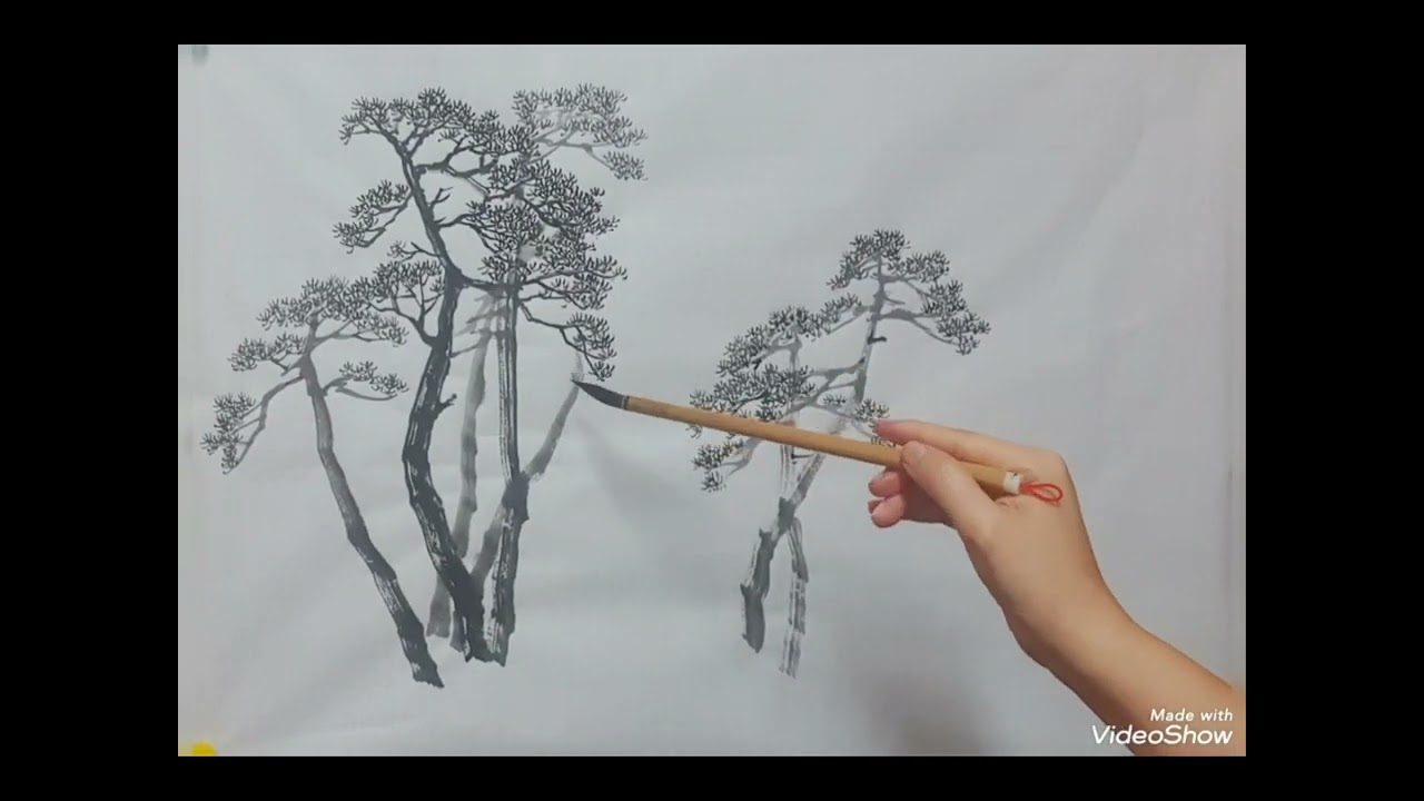 고요한 소나무 숲 수묵화 풍경