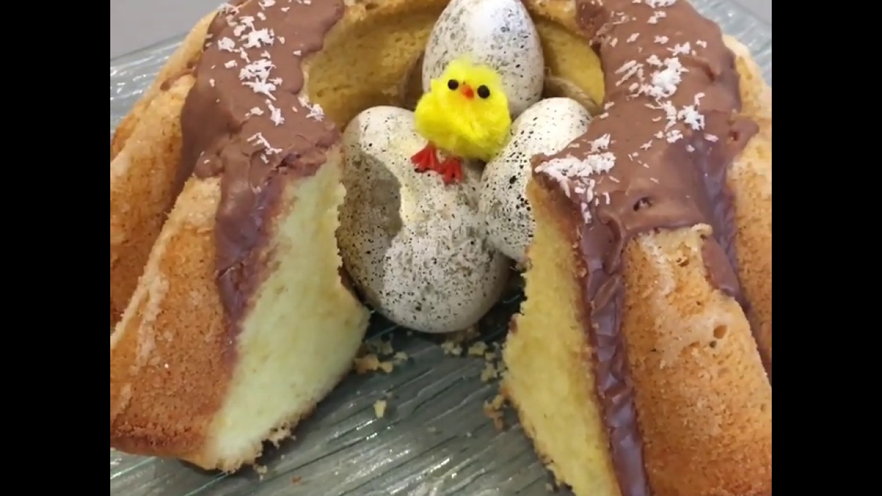 Babka z ajerkoniakiem na Wielkanoc. Eggnog cake.