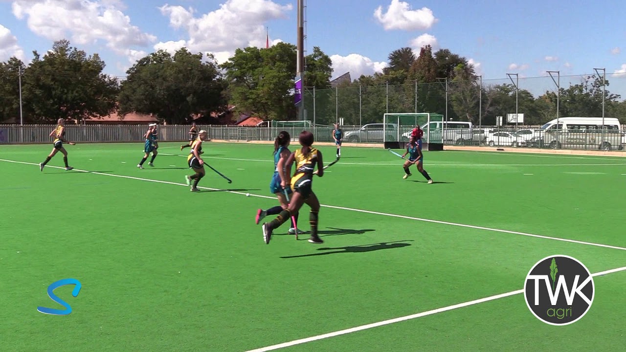 School Hockey Action - 1st Piet Retief vs Schoonspruit 21-04-18