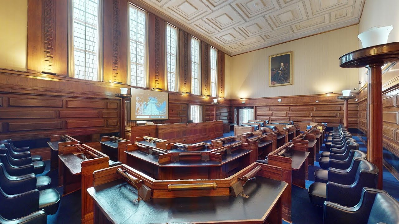 Senate Room - a spacious room with three levels of seating, ideal for debates and formal meetings