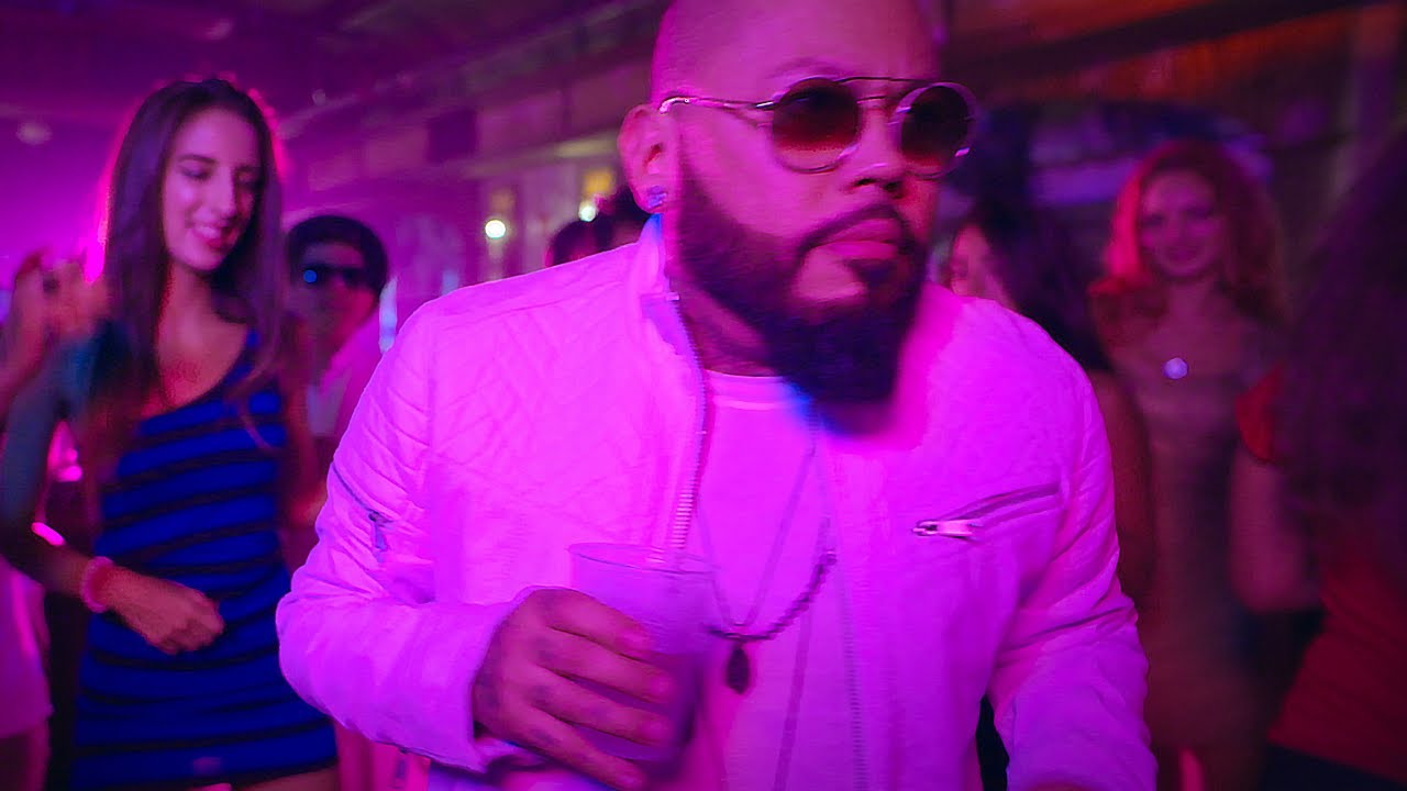 Pasito Tun Tun - (Video Oficial) - A.B. Quintanilla III y Elektro Kumbia - DEL Records 2017