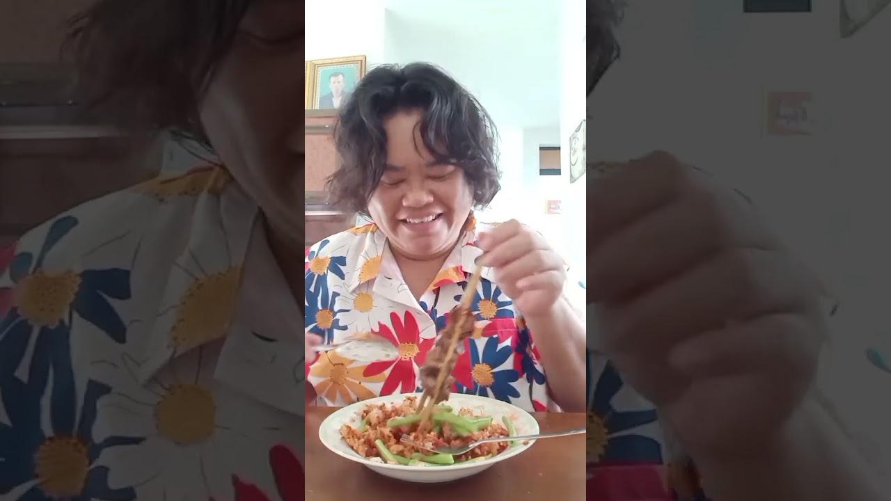 #ข้าวคลุกพริกแกง คะ บอกเลยว่าอร่อยมากคะ มีใครลองทำกินบ้างหรือยังคะ  คลิปยาวจัดให้แล้วนะคะขอบขอบคุณคะ