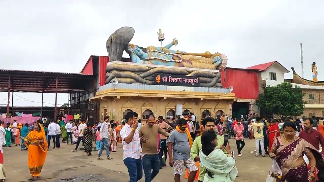 जय श्री कुबेरेश्वर धाम मैं रुद्राक्ष इस तरह मिलते हैं