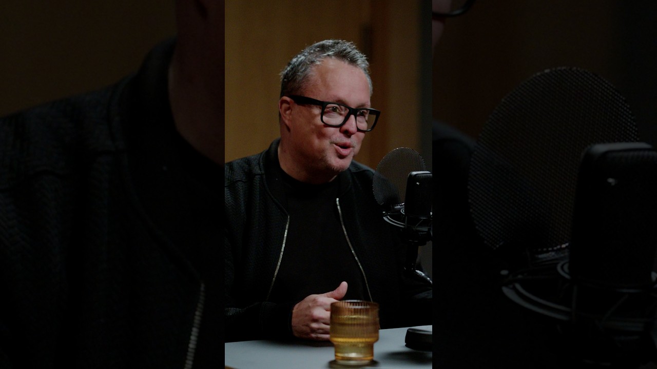 Le balado de Mike Ward &laquo; Sous &eacute;coute &raquo; est-il &agrave; vendre? Sa r&eacute;ponse &agrave; Patrice Roy #quebec #humour