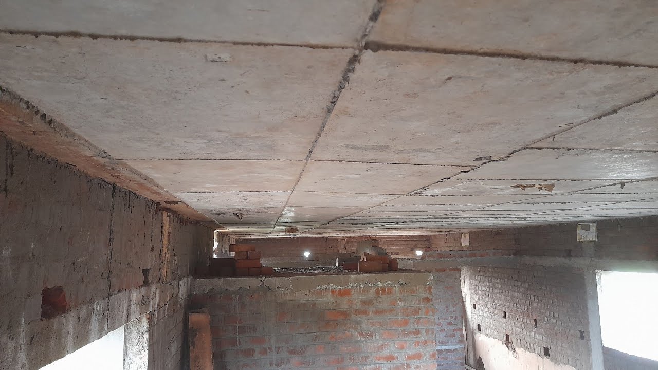 A roof without any  centre column and beam (size 17x50 feet) stability check