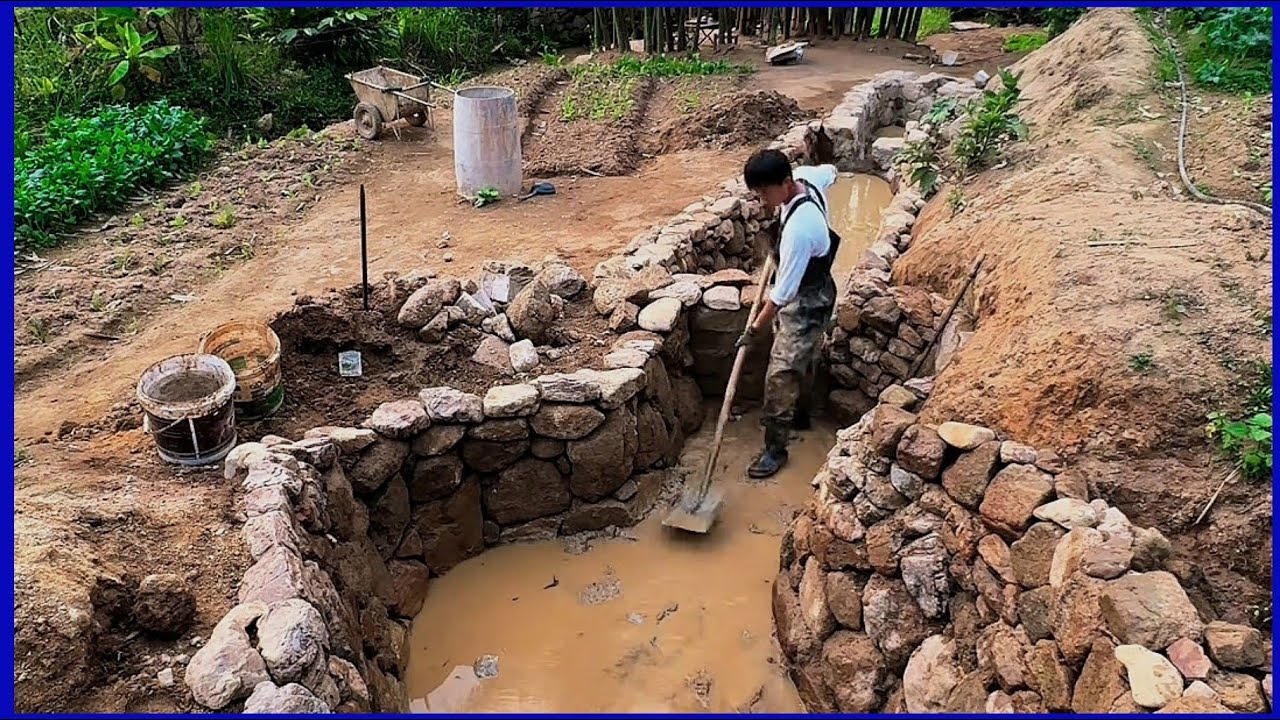 Renovate the drainage ditch and build a beautiful fish pond