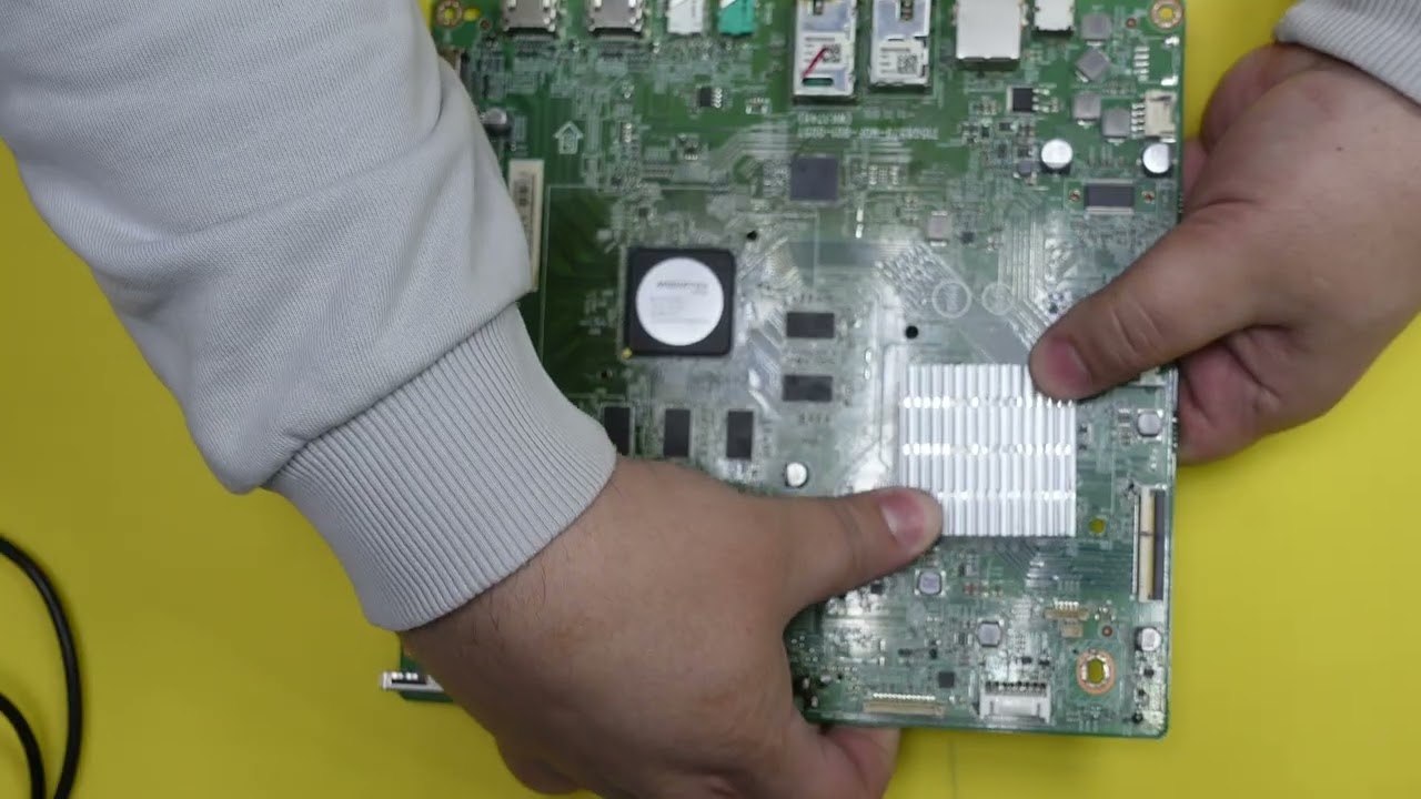 Philips50PUS7303 (TPM18.1E LA) Зависает на логотипе , выключается, артефакты