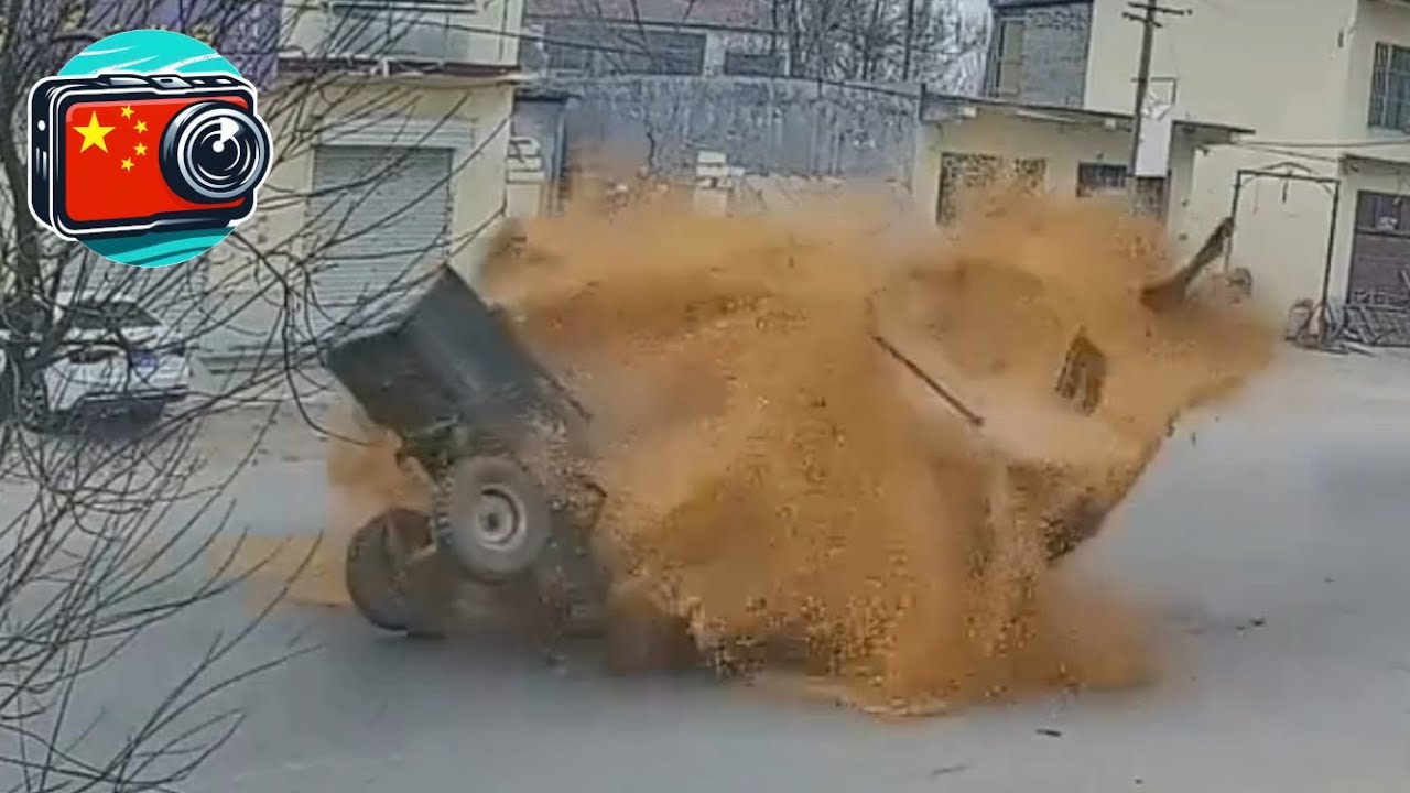 China's Craziest Car Crashes #10