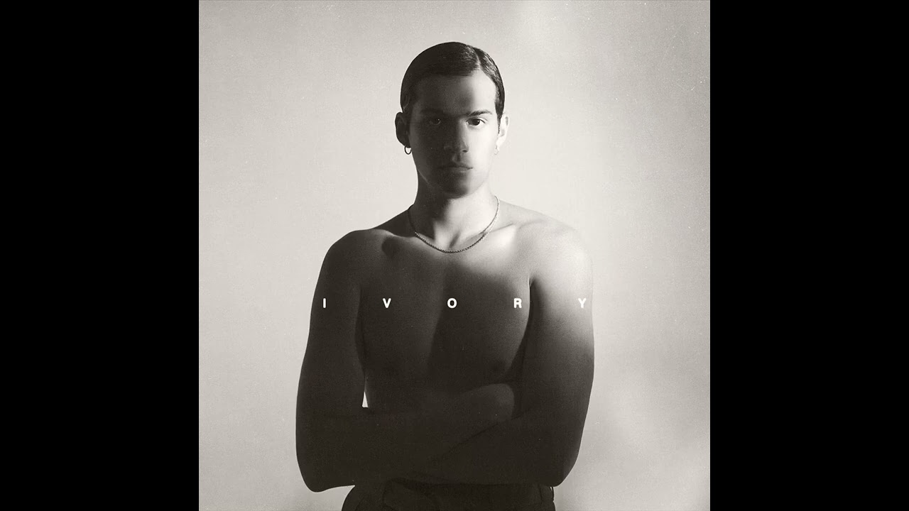 Omar Apollo - Evergreen (You Didn't Deserve Me At All) [Stripped]