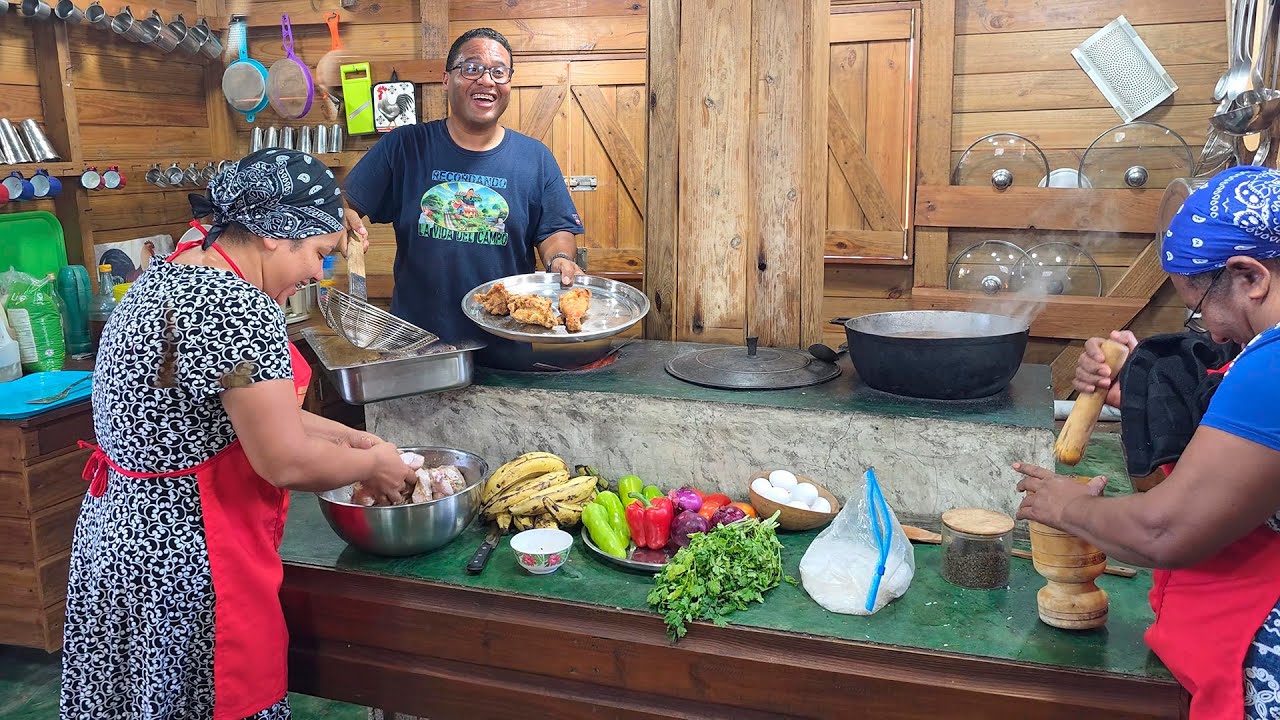 Con Harina Mojada Ponemos El POLLO CRUJIENTE. Comida Típica. LA VIDA DEL CAMPO