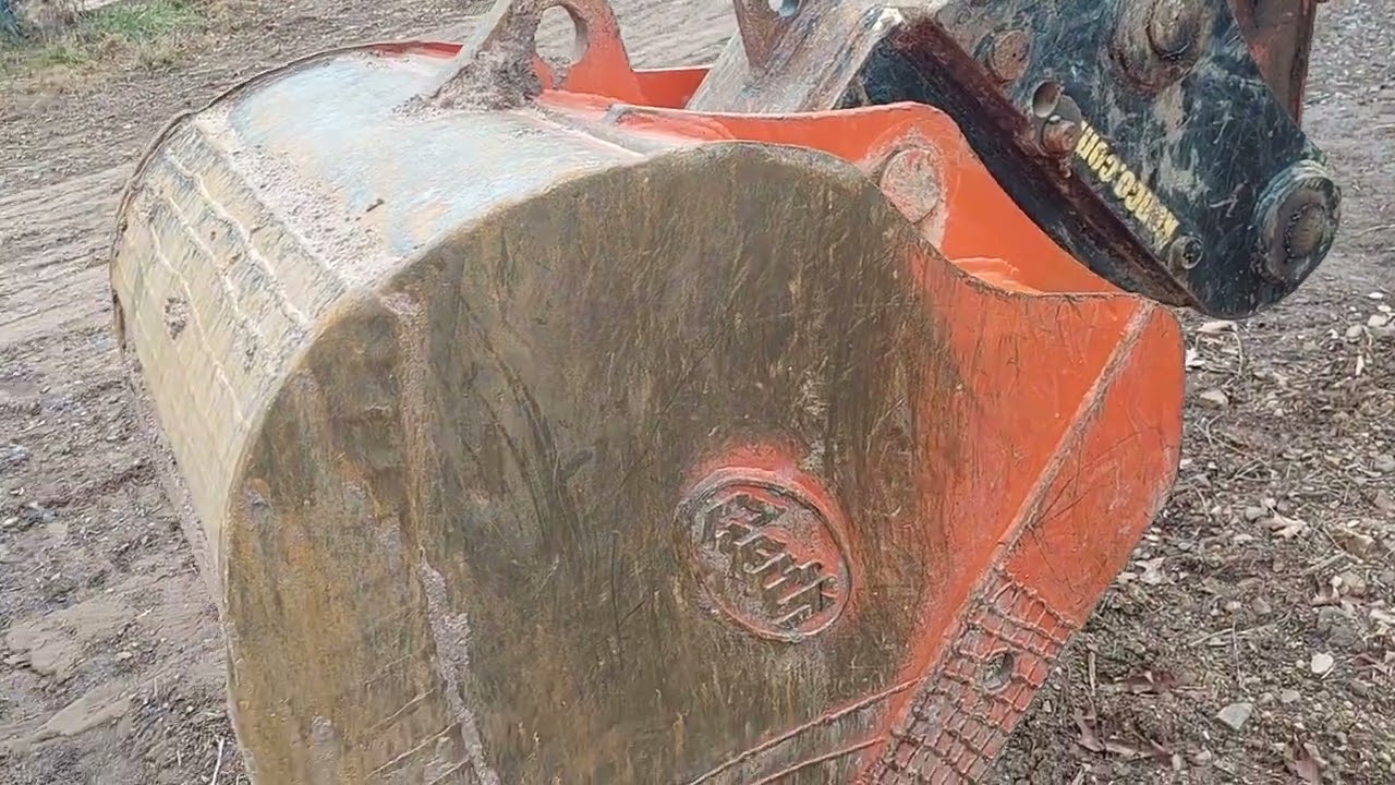 Buying used excavator/equipment? What to look for and how to bargain..