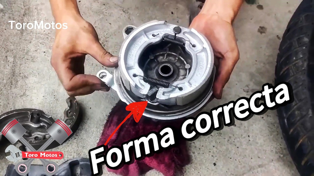 💚 Descubre como cambiar BANDAS de Freno Traseras de una Moto