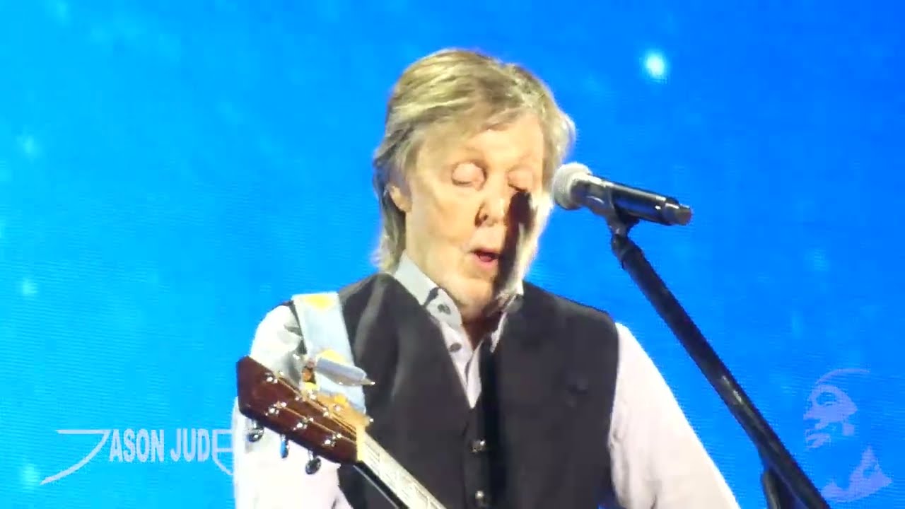 Paul McCartney - Blackbird [HD] LIVE San Antonio 10/25/2025