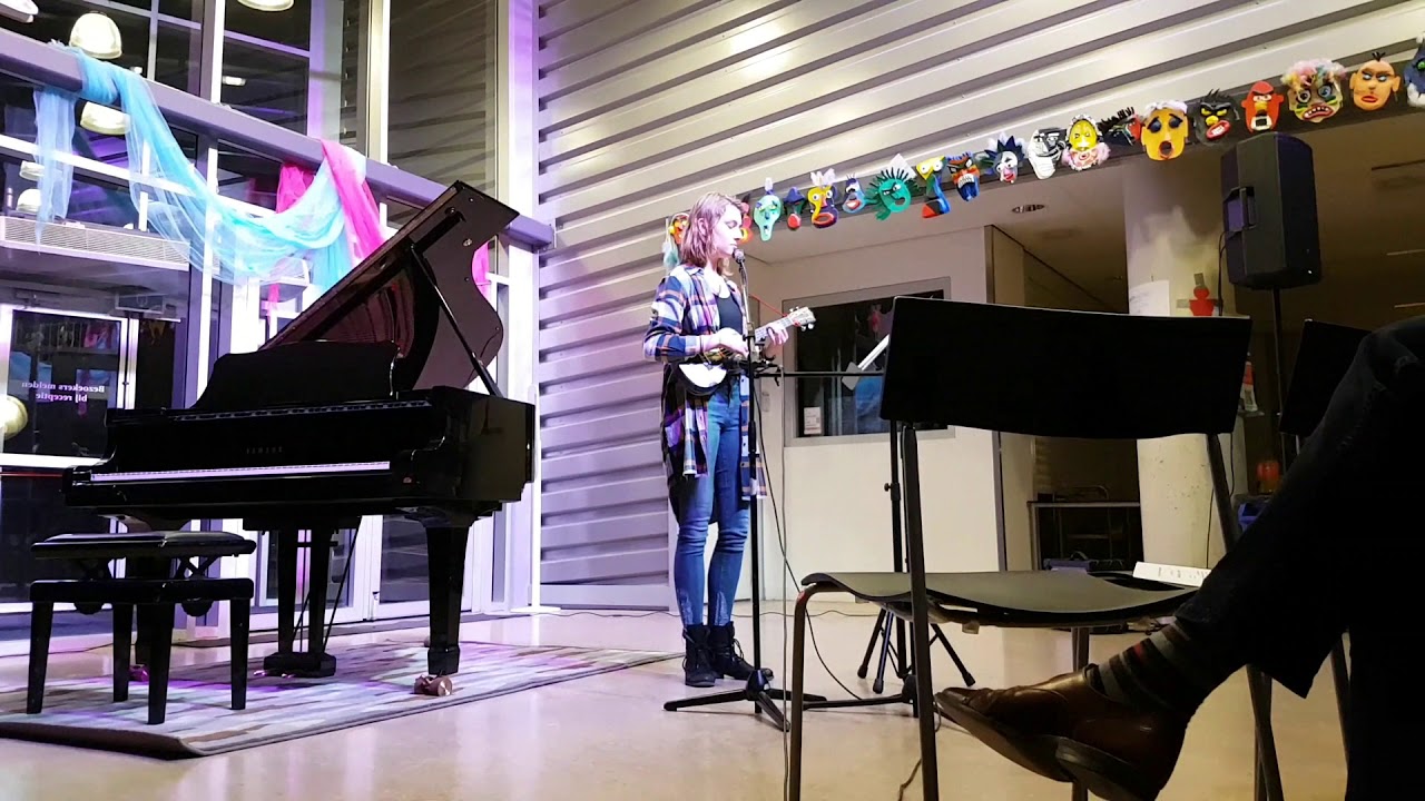 Stressed Out - twenty one pilots ukulele cover LIVE at school music show // March 23 2018