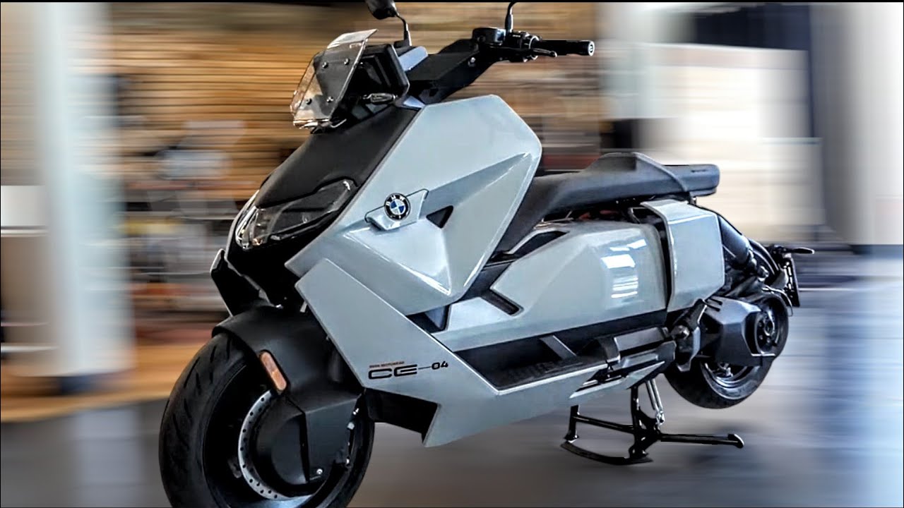 2024 BMW CE 04 It Charges Up Wherever You Are