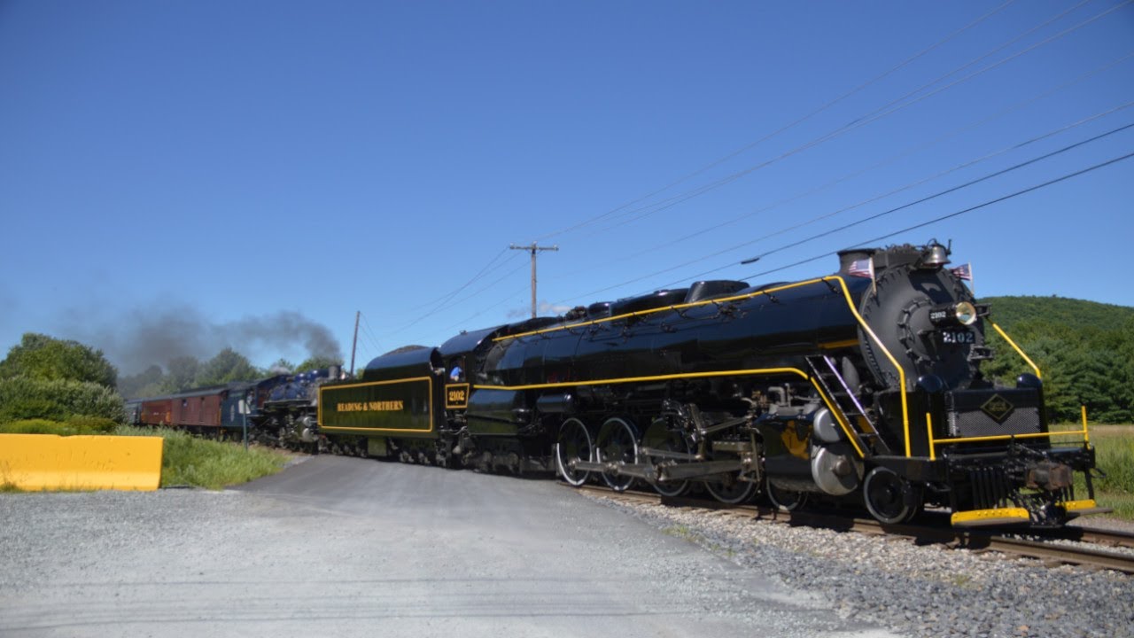 Reading and Northern 2102 & 425: Summer Doubleheader Extravaganza