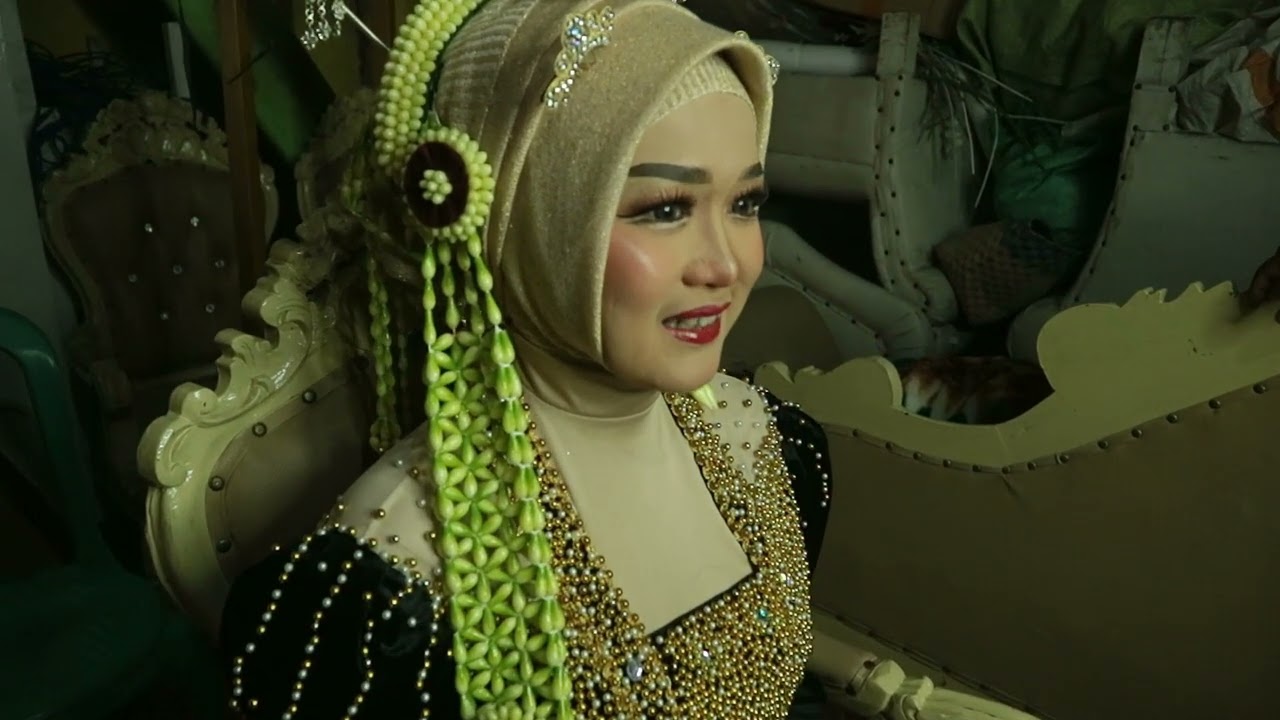 Arak arakan pengantin Siswo & Mirni Desa Watas Kec. Sindang Danau Kab OKU Selatan