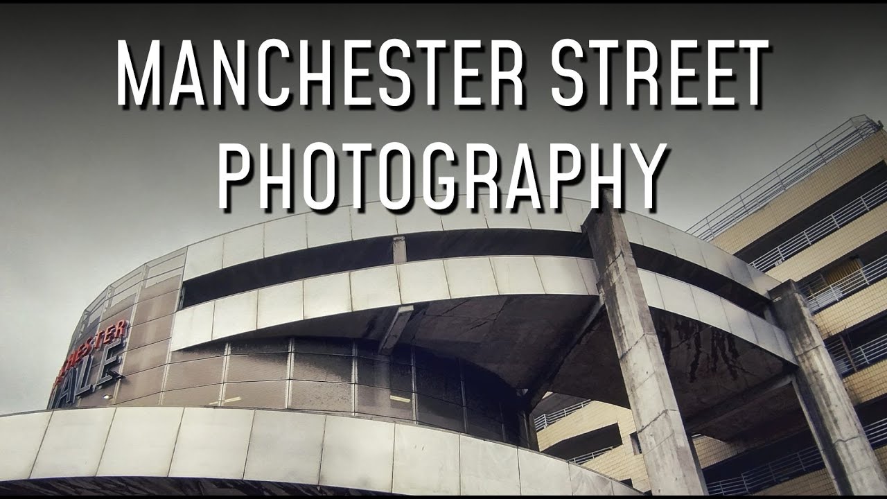 Manchester Street Photography with the OM-1 and 12-50mm lens.