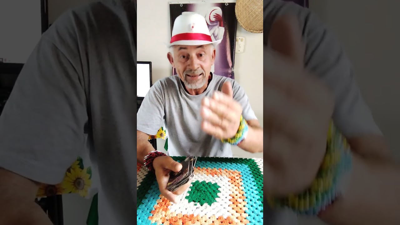 O seu ser amado pensa em você? Quais são os pensamentos?  Como ele(a) está em relação a você?