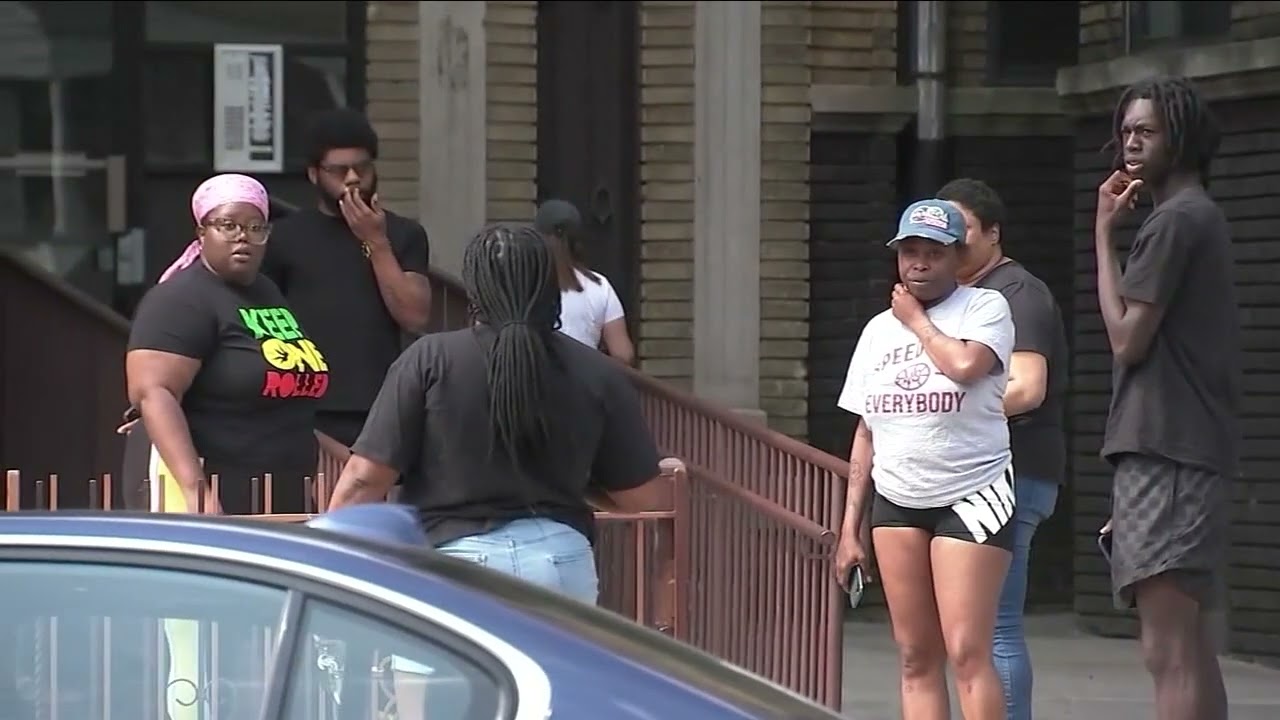 Mother, 2 young kids stabbed in East Orange, NJ apartment