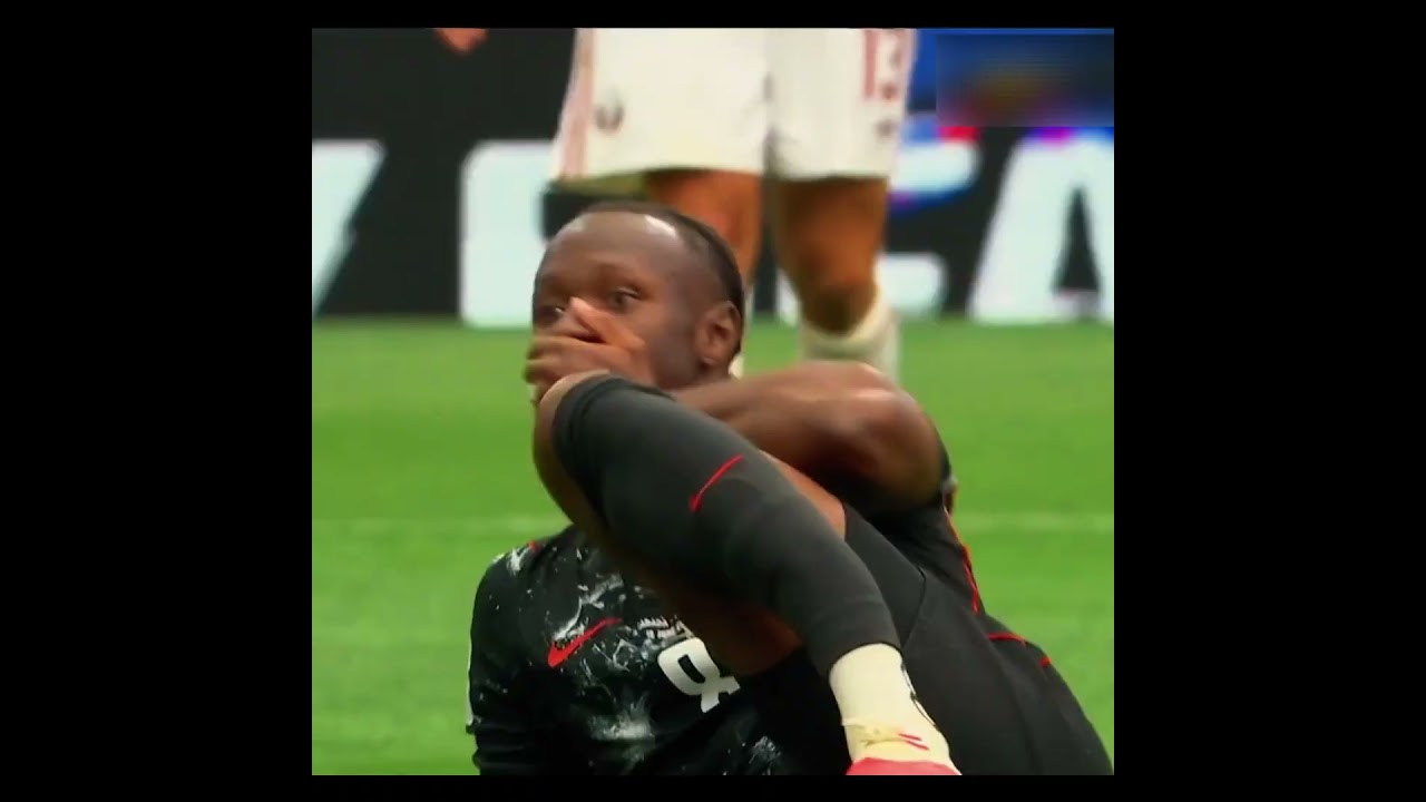 😢 Isma&euml;l Kon&eacute; injury 😢#WorldCup2026 #SoccerInjury #CanadaQatar #football #footballskillschallenge