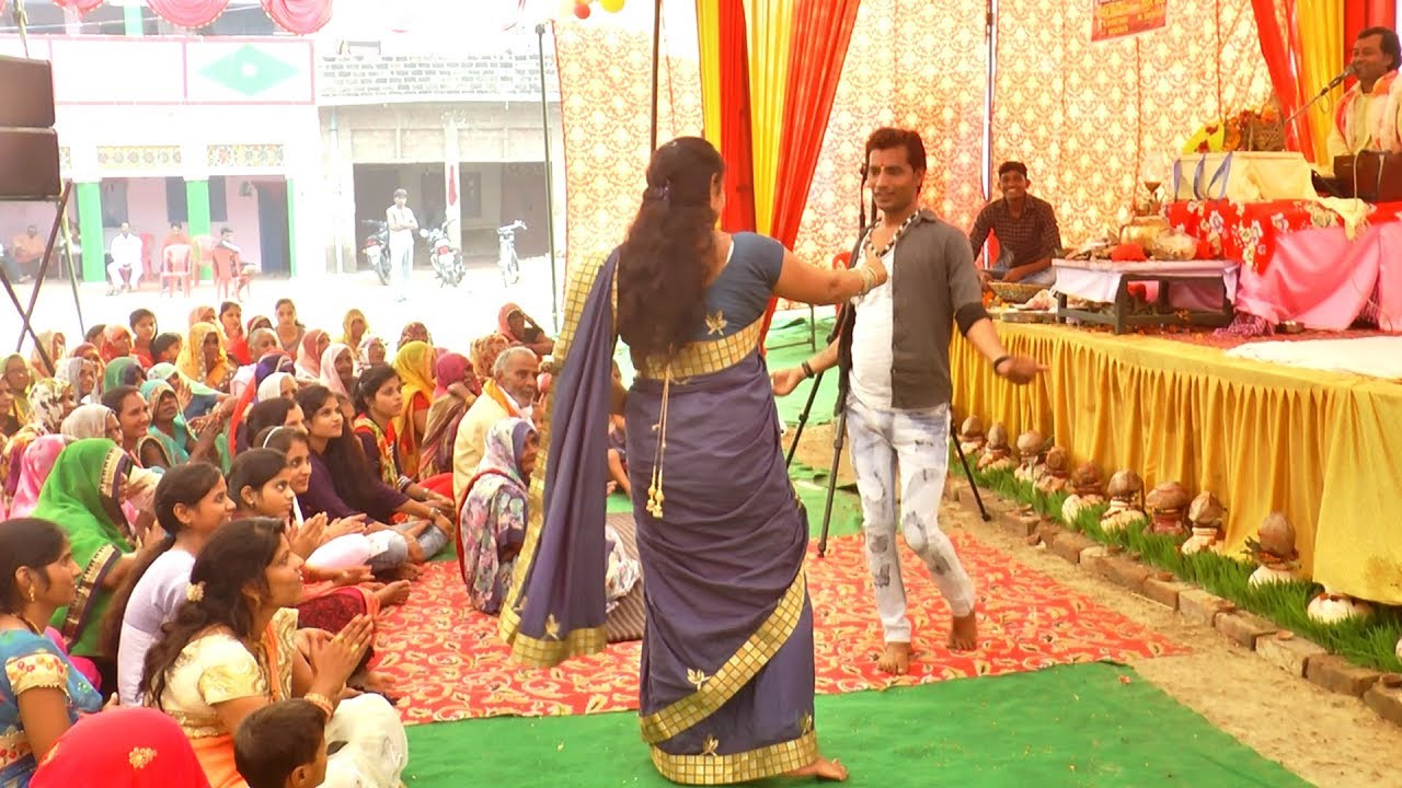 लड़के ने अपनी मौसी को कैसे हराया/ऐसा ड्रांस देखा नहीं होगा #चुनरिया मेरी ले गए #Neeraj