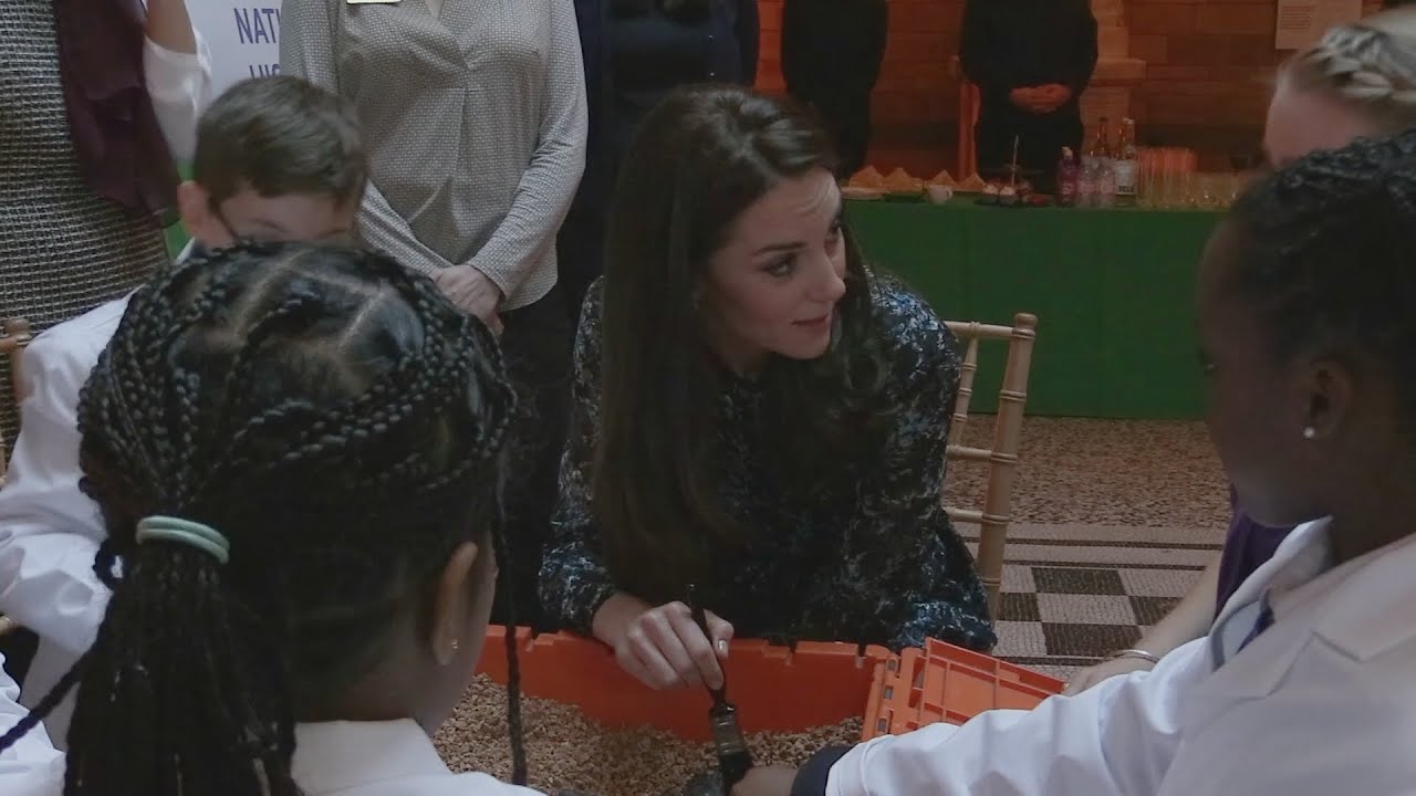 Kate reveals Prince George's love of dinosaurs