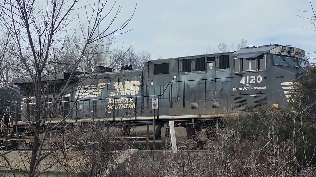 Freight train 