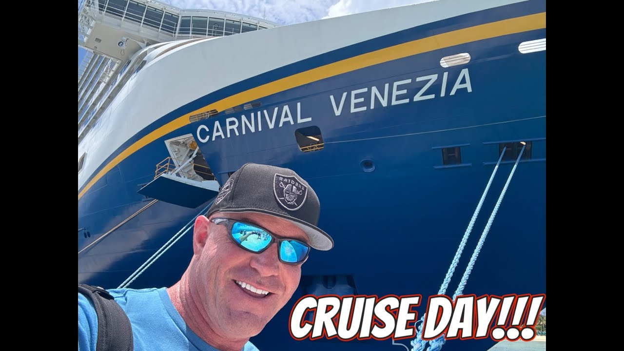 CRUISE DAY!! CARNIVAL VENEZIA #timessquare #nyc