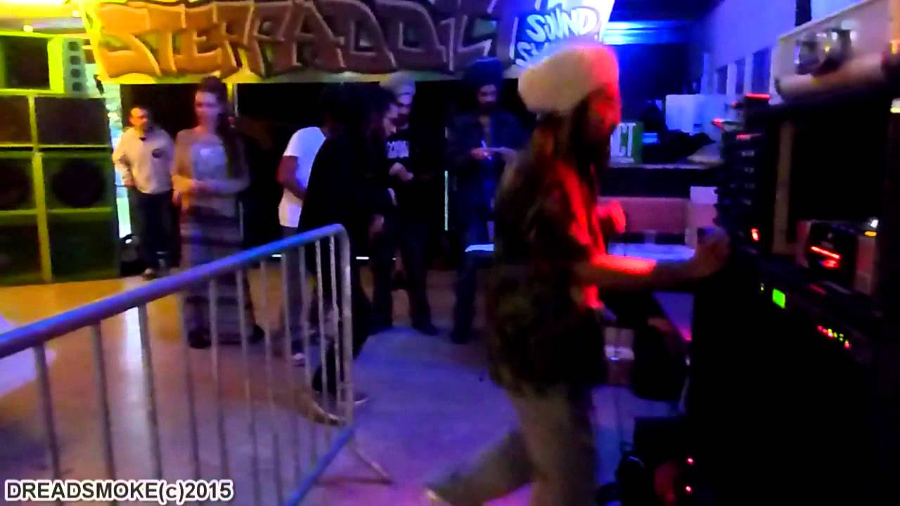 JAH COMMAND (mex) dub chapter 2 @ mix'cite festival lille 21-5-15