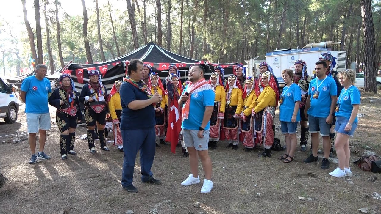 ÇANAKKALE ÇAN BELEDİYESİ HALK OYUNLARI EKİBİ. ANTALYA YÖRÜK FESTİVALİ. 13 EYLÜL 2024. foto ayfa