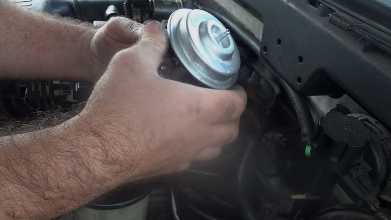 Как заменить клапан EGR на F-150 4.6L 1997-2004 годов выпуска