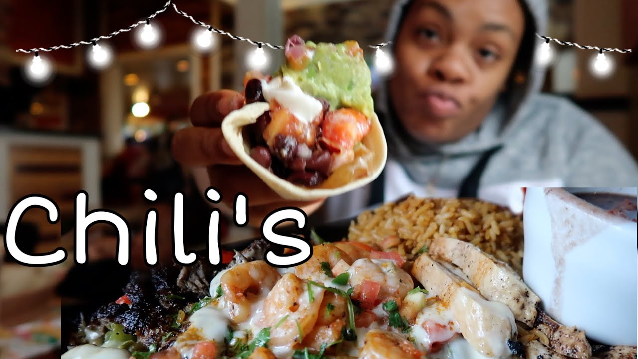 Watch Me Eat Fajitas At Chili’s 🌶 |Mukbang