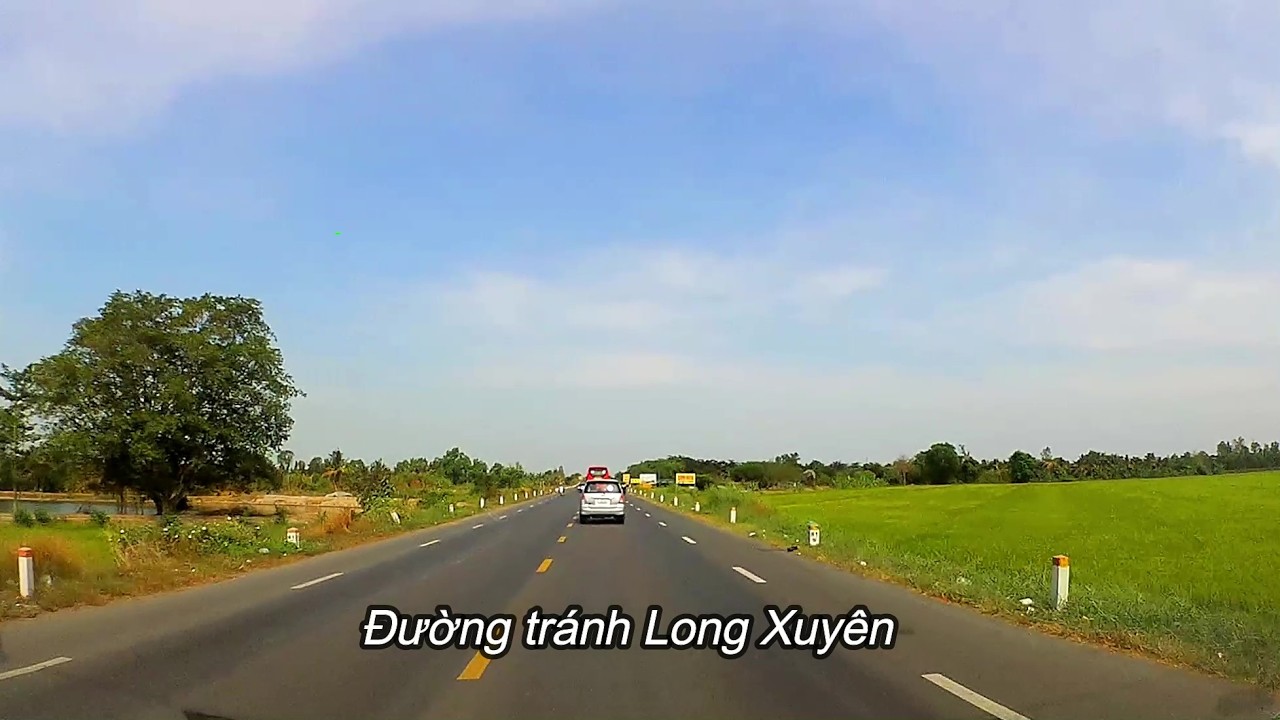 Đường tránh Long Xuyên ngày 4 Tết