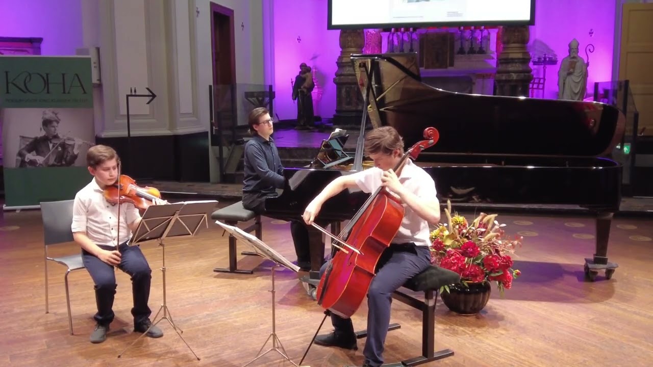 F. Mendelssohn - Piano Trio Op.49 No.1 2nd Mvt - Adam (16), Christian (15), Emanuel Akopian (10).