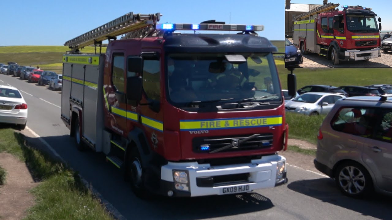 [RETAINED] East Sussex Fire and Rescue Responding - E86P1 Seaford Water Ladder