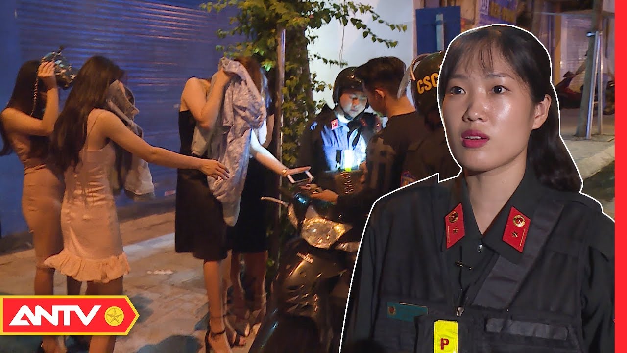 Nữ cảnh sát cơ động làm gì trong đêm? | An toàn sống | ANTV