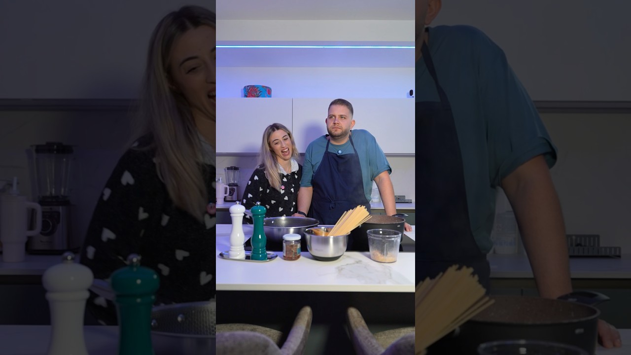 Ogni sera la stessa storia!! | Momo e Kika