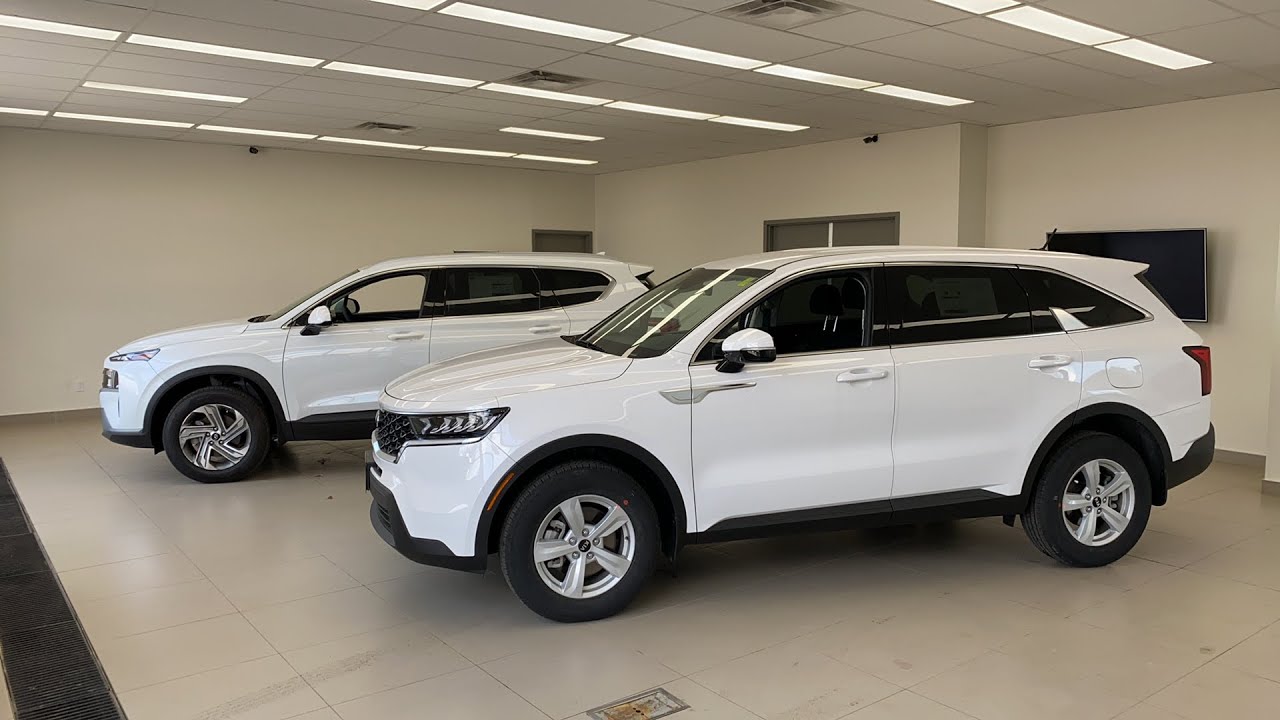 LIVE: Kia Sorento vs. Hyundai Santa Fe! Lower level trims compared!