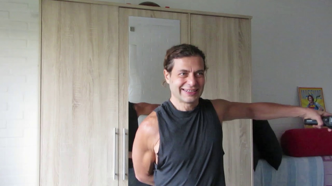 Ginnastica a casa con fantasia per tutti 2.16 (Deltoidi laterali)