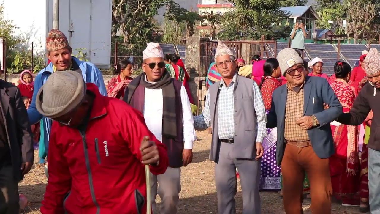 कर्ण बहादुर बिष्ट संग हरिकला महतरा/हाड