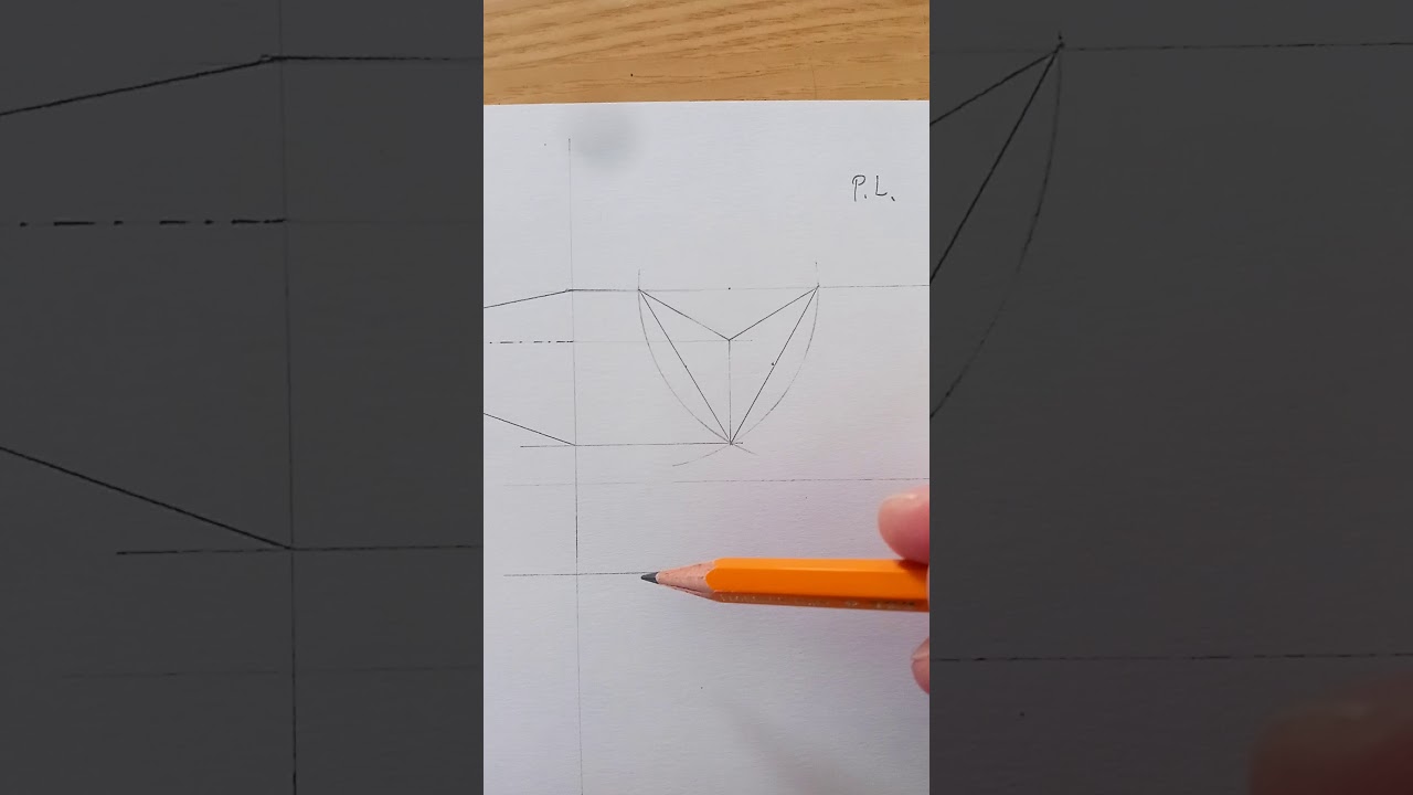 Proiezioni ortogonali piramide base triangolare