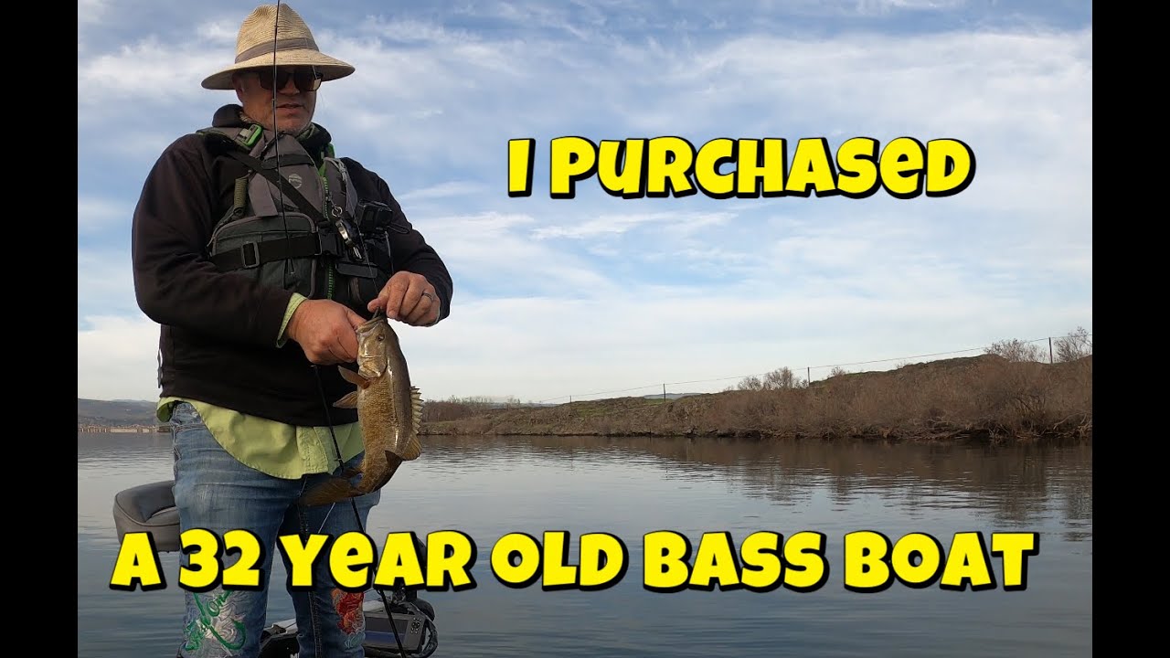 Pre-Spawn! Smallmouth Bass. Columbia river