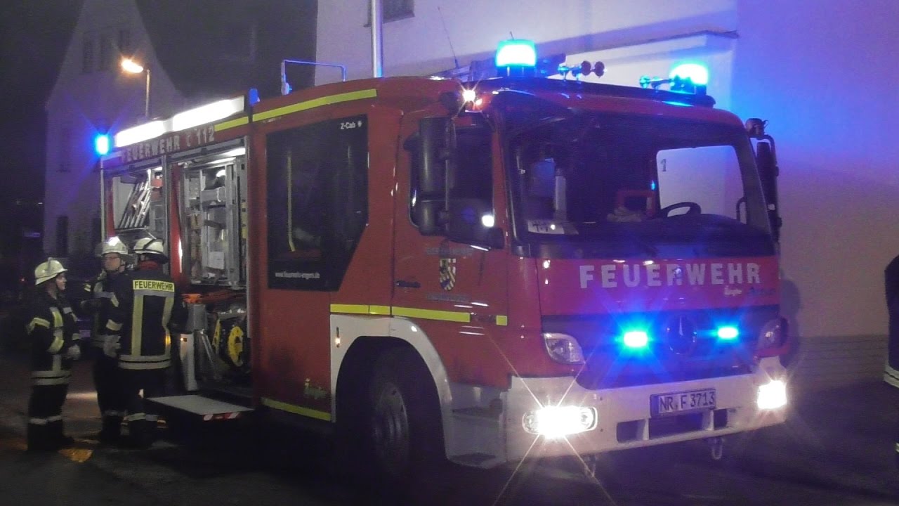 [FEUER 3 IN SCHULE MENSCHENLEBEN IN GEFAHR] EINSATZ FÜR DIE FEUERWEHR NEUWIED